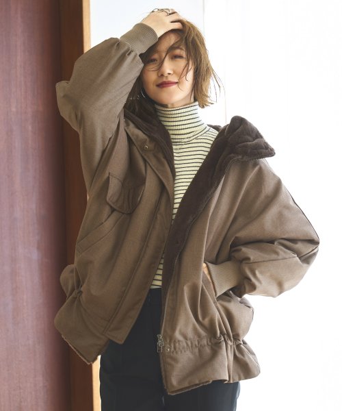 ステッチレス裏キルトドルマンスリーブジャケット(D1295) D1295 ステッチレス裏キルトドルマンスリーブジャケット 裏地に中綿が入っているので表はステッチレスですっきりした印象です