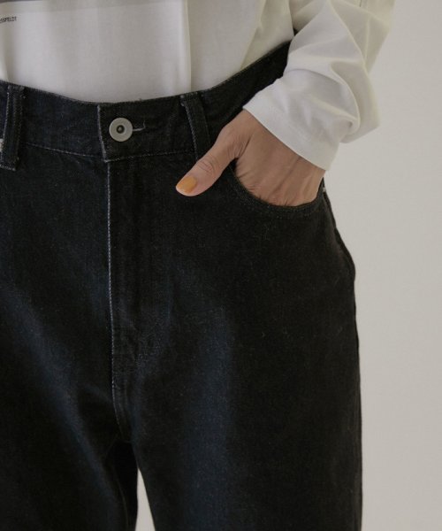 【雑誌掲載】COTTON USAセミフレアデニム COTTON ■モデル身長 着用サイズ 166cm ショートヘアモデル