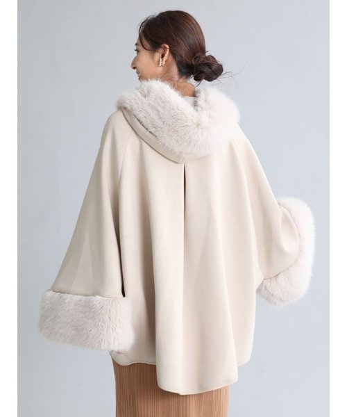 ポンチョライクファーコート 