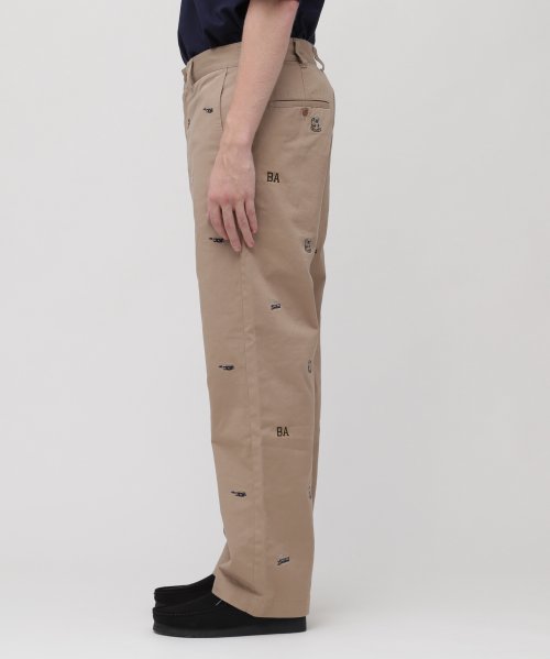 POINT EMBROIDERY CHINO PANTS / ポイント エンブロイダリー チノパンツ EMBROIDERY POINT CHINO PANTS ポイント エンブロイダリー