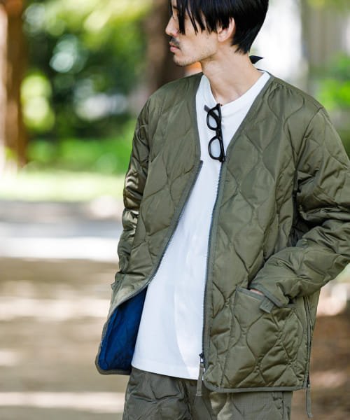 URBAN RESEARCH(アーバンリサーチ)/TAION　MILITARY V－NECK DOWN JACKET/img01