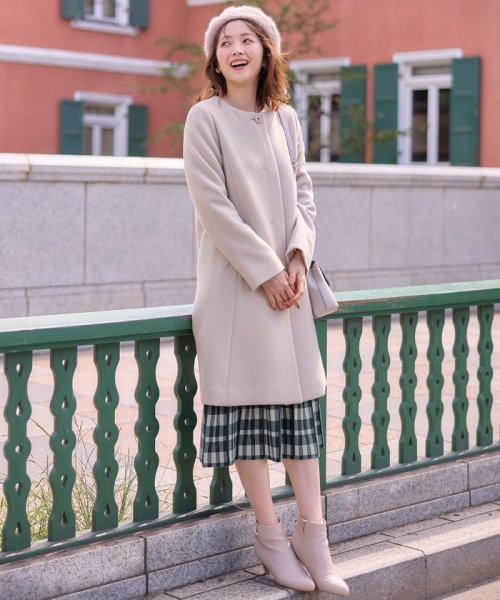 ファインウールモッサ ノーカラーコート 