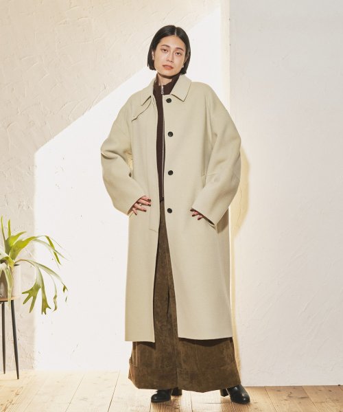 【Audrey and John Wad】ハンドメイドステンカラーロングコート H164 B79 W58 H82 5cm 着用サイズ：M　着用カラー：ベージュ系その他 H174 着用サイズ：M　着用カラー：ブラック