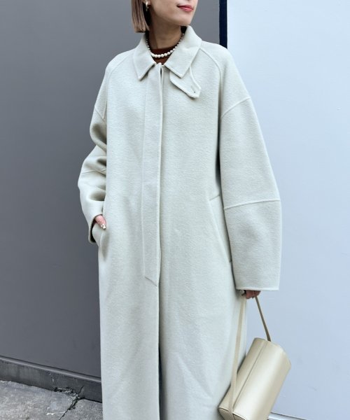 【Audrey and John Wad】ハンドメイドステンカラーロングコート H164 B79 W58 H82 5cm 着用サイズ：M　着用カラー：ベージュ系その他 H174 着用サイズ：M　着用カラー：ブラック