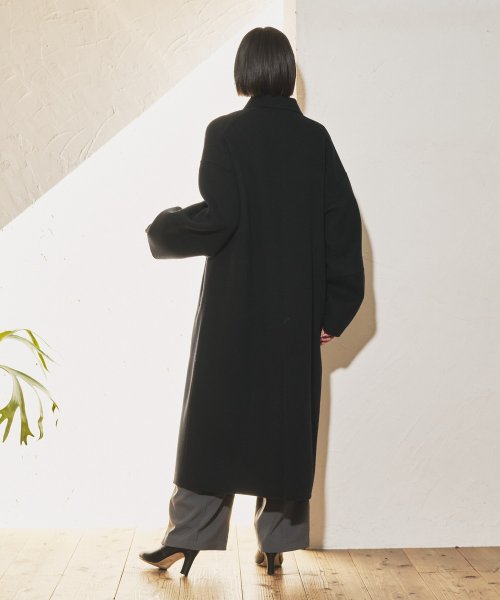 【Audrey and John Wad】ハンドメイドステンカラーロングコート H164 B79 W58 H82 5cm 着用サイズ：M　着用カラー：ベージュ系その他 H174 着用サイズ：M　着用カラー：ブラック