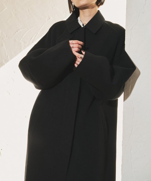 【Audrey and John Wad】ハンドメイドステンカラーロングコート H164 B79 W58 H82 5cm 着用サイズ：M　着用カラー：ベージュ系その他 H174 着用サイズ：M　着用カラー：ブラック