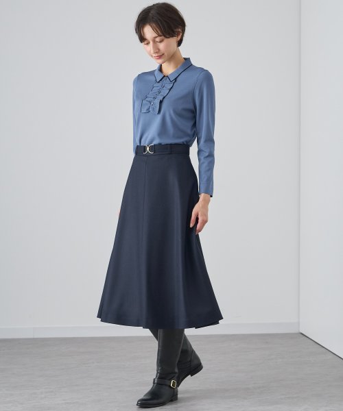 ストレッチボタニーベルトバックル スカート model 着用サイズ なし