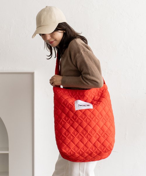 キルティングナイロンショルダーバッグ【aroco/アロコ】レディース a4 肩掛け 斜め掛け ワンショルダーバッグ 大容量 縦長 縦型 大きいバッグ ボンディン 人気・おすすめ｜使いやすい・旅行におすすめ 品質保証 全国発送