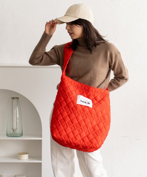 キルティングナイロンショルダーバッグ【aroco/アロコ】レディース a4 肩掛け 斜め掛け ワンショルダーバッグ 大容量 縦長 縦型 大きいバッグ ボンディン 人気・おすすめ｜使いやすい・旅行におすすめ 品質保証 全国発送