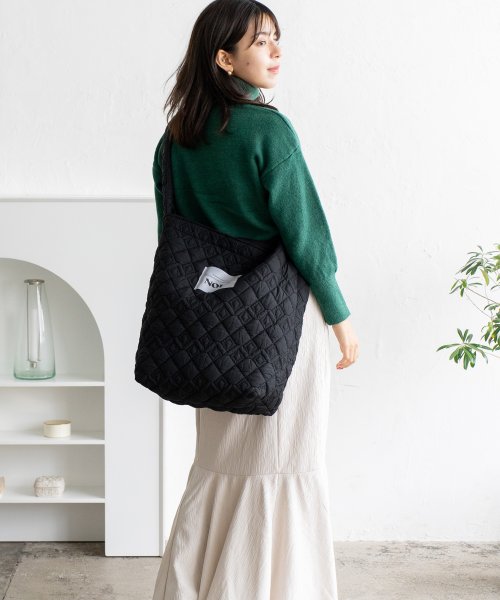 キルティングナイロンショルダーバッグ【aroco/アロコ】レディース a4 肩掛け 斜め掛け ワンショルダーバッグ 大容量 縦長 縦型 大きいバッグ ボンディン 人気・おすすめ｜使いやすい・旅行におすすめ 品質保証 全国発送