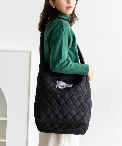 キルティングナイロンショルダーバッグ【aroco/アロコ】レディース a4 肩掛け 斜め掛け ワンショルダーバッグ 大容量 縦長 縦型 大きいバッグ ボンディン 人気・おすすめ｜使いやすい・旅行におすすめ 品質保証 全国発送