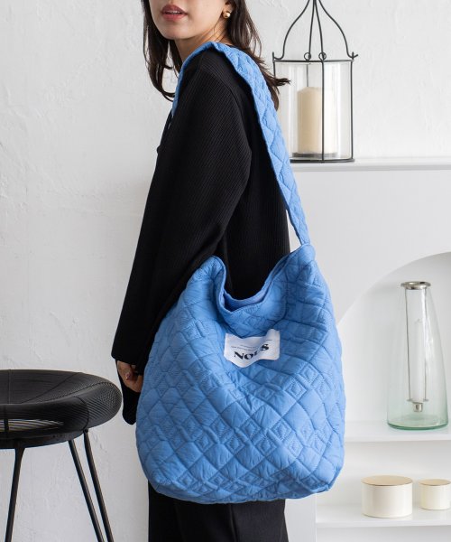 キルティングナイロンショルダーバッグ【aroco/アロコ】レディース a4 肩掛け 斜め掛け ワンショルダーバッグ 大容量 縦長 縦型 大きいバッグ ボンディン 人気・おすすめ｜使いやすい・旅行におすすめ 品質保証 全国発送