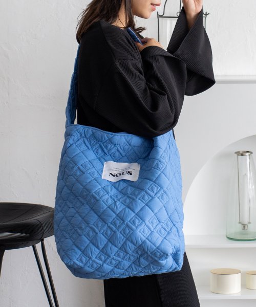 キルティングナイロンショルダーバッグ【aroco/アロコ】レディース a4 肩掛け 斜め掛け ワンショルダーバッグ 大容量 縦長 縦型 大きいバッグ ボンディン 人気・おすすめ｜使いやすい・旅行におすすめ 品質保証 全国発送