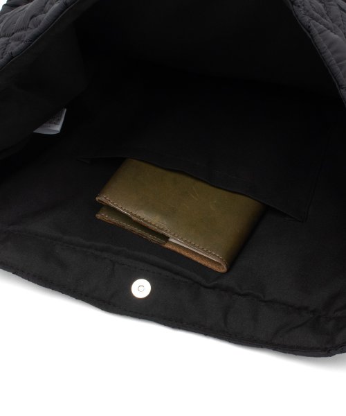 キルティングナイロンショルダーバッグ【aroco/アロコ】レディース a4 肩掛け 斜め掛け ワンショルダーバッグ 大容量 縦長 縦型 大きいバッグ ボンディン 人気・おすすめ｜使いやすい・旅行におすすめ 品質保証 全国発送