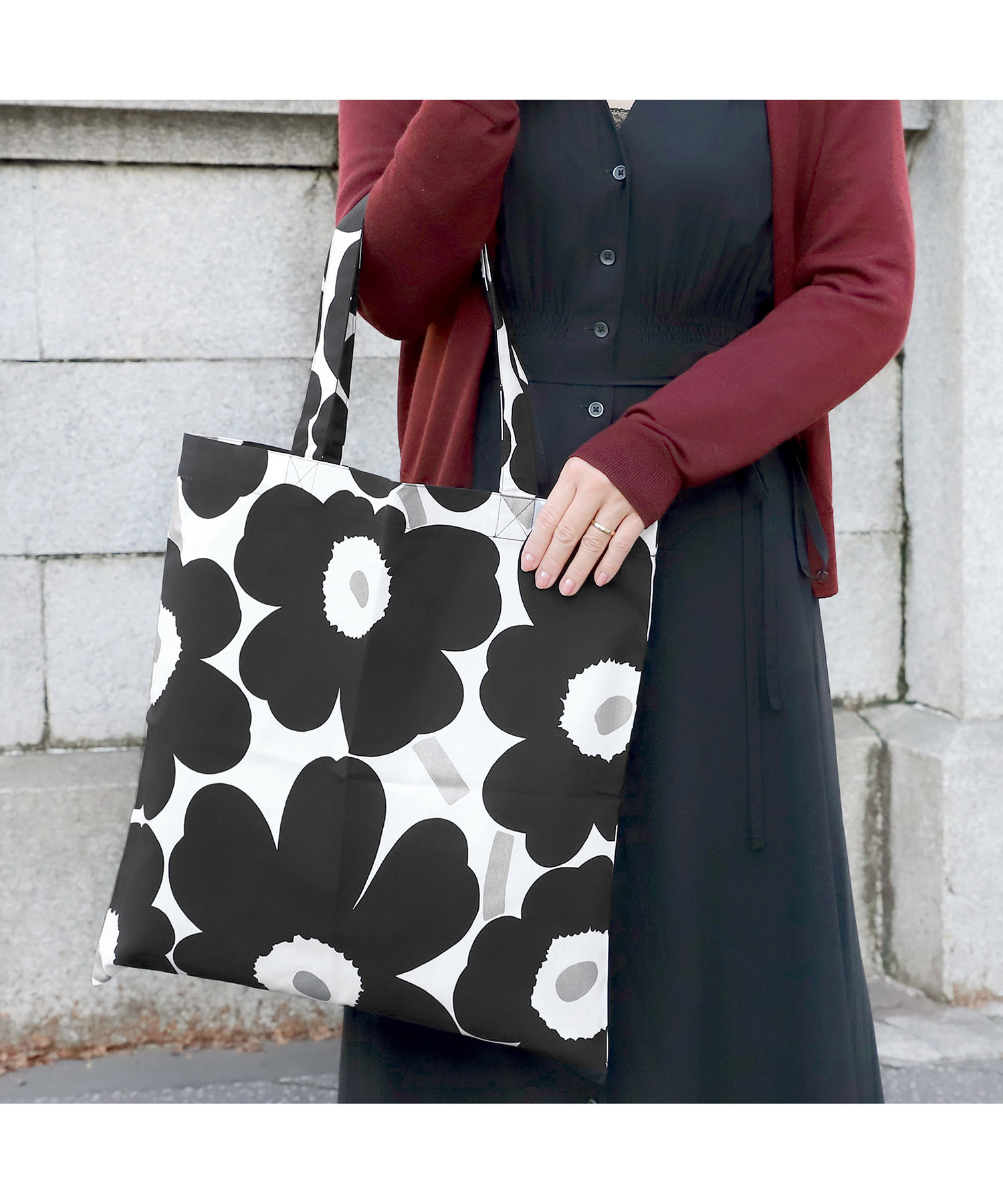 セール】Marimekko マリメッコ トートバッグ 072774 186(505754588