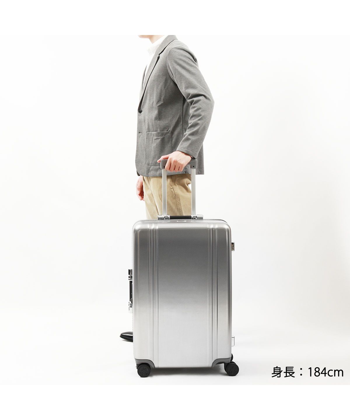 【日本正規品】 ゼロハリバートン スーツケース Mサイズ 軽量 TSAロック 仕切り ZERO HALLIBURTON キャリーケース シルバー  81289