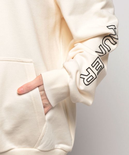 ユニセックス プレイ ラバライズ ハンターロゴ フーディー 