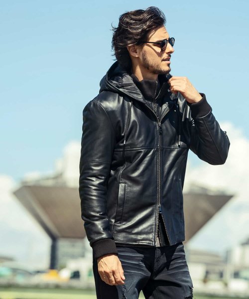 AKM Contemporary(エイケイエムコンテンポラリー)レイヤードレザーフードジャケット 