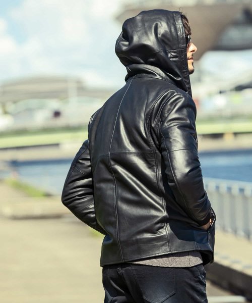 AKM Contemporary(エイケイエムコンテンポラリー)レイヤードレザーフードジャケット 