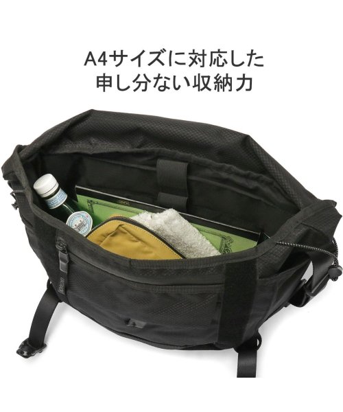 アントラック ショルダーバッグ ブランド 大きめ A4 UNTRACK メッセンジャーバッグ 大容量 ノートパソコン 13.3inch 60042 