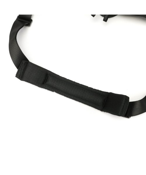 アントラック ショルダーバッグ ブランド 大きめ A4 UNTRACK メッセンジャーバッグ 大容量 ノートパソコン 13.3inch 60042 