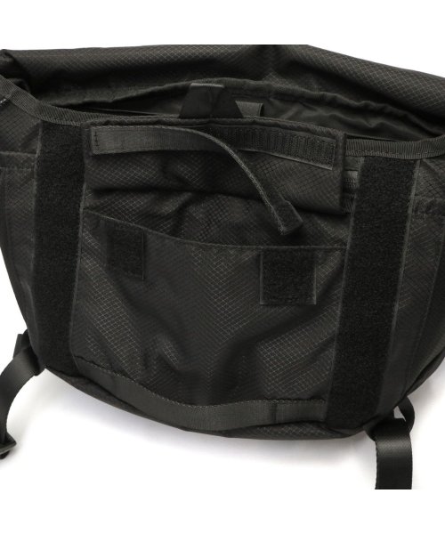 アントラック ショルダーバッグ ブランド 大きめ A4 UNTRACK メッセンジャーバッグ 大容量 ノートパソコン 13.3inch 60042 