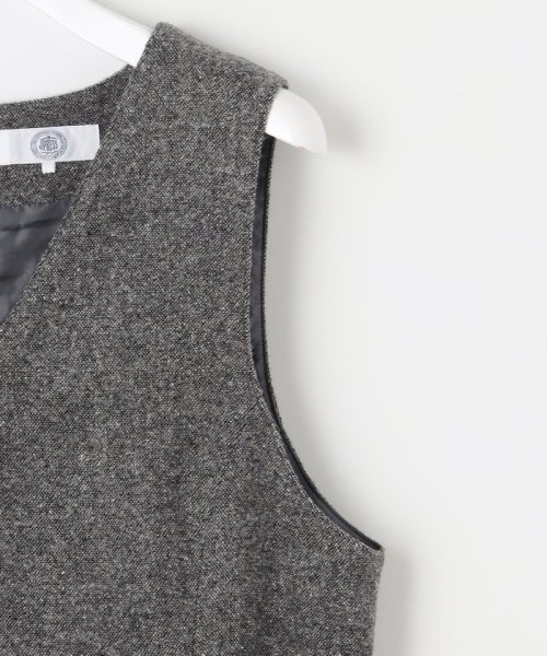 シルクネップ ツイード ジャンパースカート 商品説明気温に合わせてレイヤードを楽しめる、落ち着きのある色合いのジャンパースカート■デザイン V1352764330(10450円)