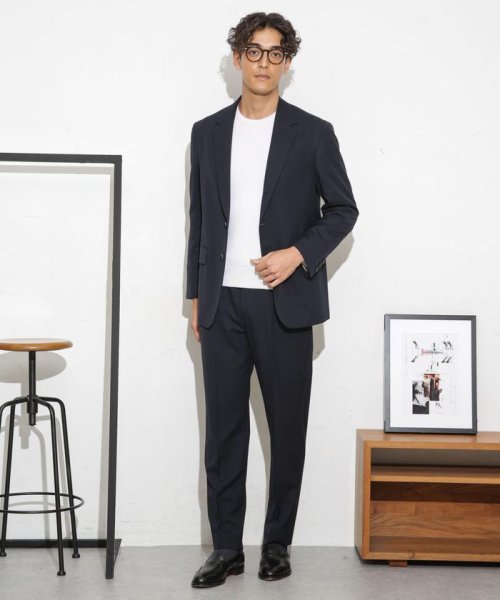 「ESSENTIALLINE」TWソリッドシングルジャケット クラシックの基本は崩さず