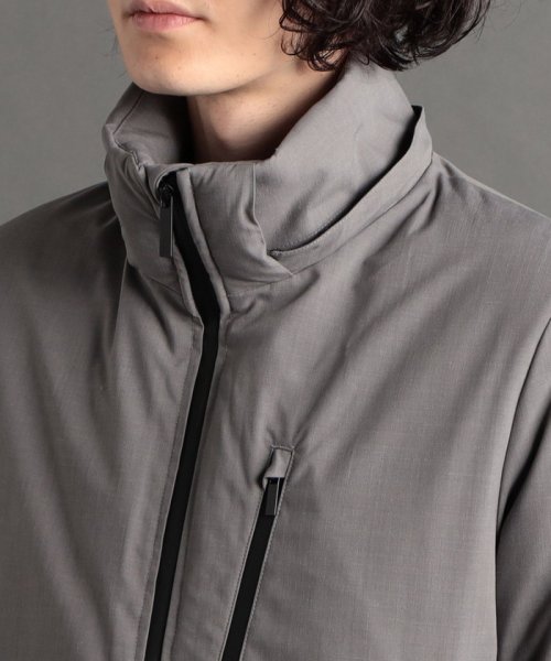 テクニカルダウン フーデッドブルゾン 