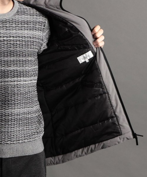 テクニカルダウン フーデッドブルゾン 