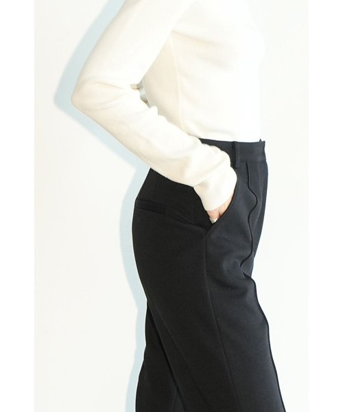 CREASE LINE SLIM PANTS 