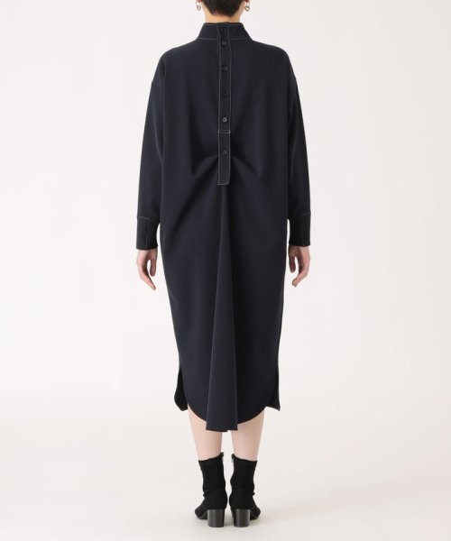 【オンでもオフでも活躍】バックボタンワンピース 