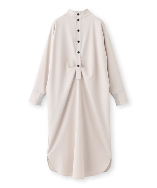 【オンでもオフでも活躍】バックボタンワンピース 