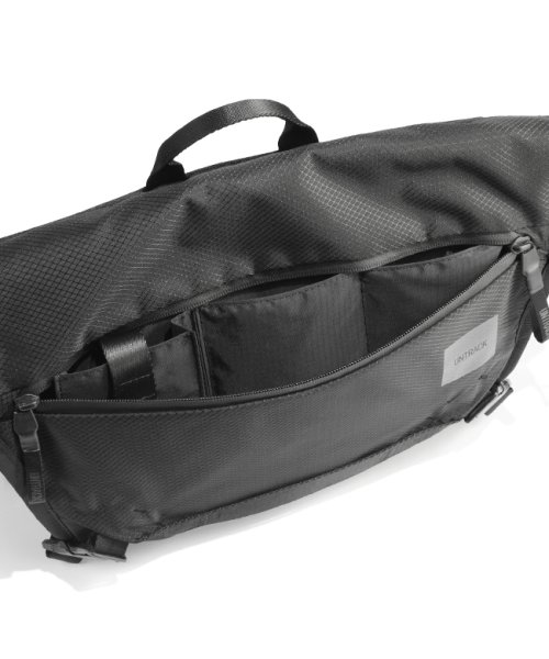 アントラック メッセンジャーバッグ ショルダーバッグ メンズ レディース 大きめ 大容量 撥水 自転車 バイク A4 UNTRACK 60042 
