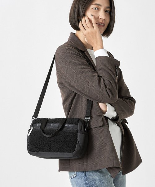 PUFFY MINI DUFFELジェットブラックシェルパ PUFFY MINI