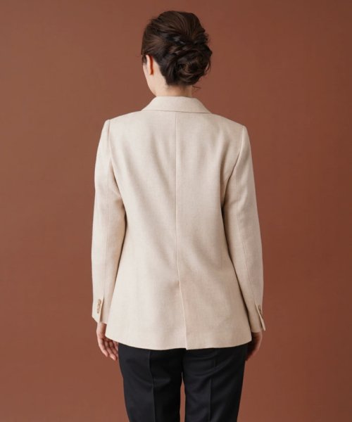テーラードジャケット 