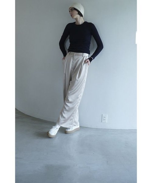 CLANE(クラネ)/SATIN SLACKS PANTS/img01