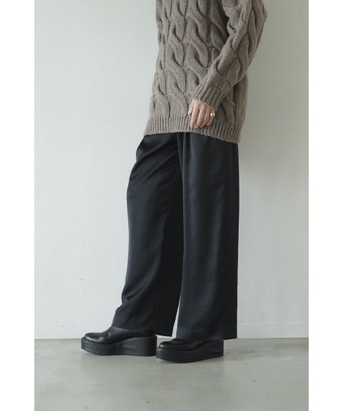 CLANE(クラネ)/SATIN SLACKS PANTS/img05