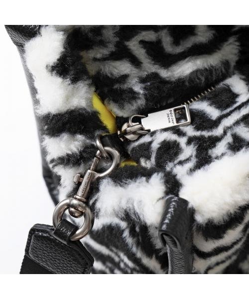 MARC JACOBS トートバッグ THE MONOGRAM TEDDY MEDIUM JACOBS トートバッグ THE MONOGRAM TEDDY