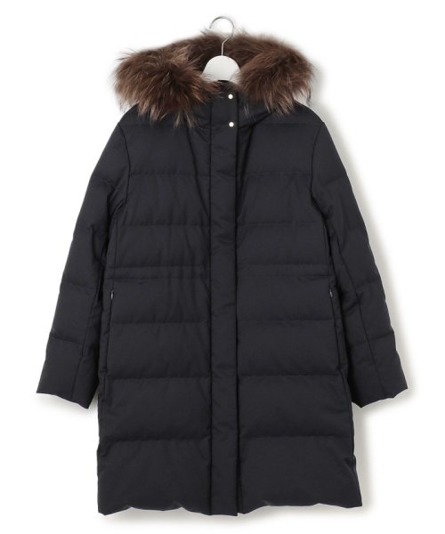 【滝沢眞規子さん着用】リュクス ダウンコート 