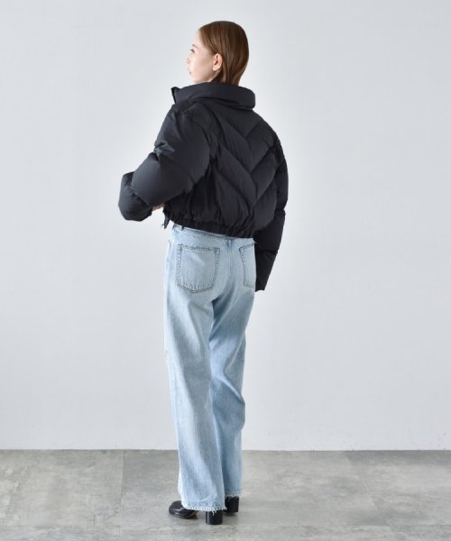 CODE A | cropped down jacket CODE