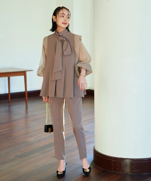 オーガンジースリーブタックフレアトップス＆シークレットゴム・スリムテーパードパンツ（ボウタイ付き）(PA1322) スリムテーパードパンツ ボウタイ付き PA1322 トップス パンツ オーガンジースリーブタックフレアトップス＆シークレットゴム Sleeve Tuck Flare Pants tapered 7号 9号 11号 13号 15号 17号 19号 95％　ポリウレタン