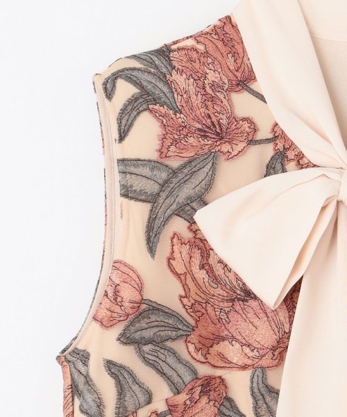 フラワー刺繍ミディドレス 