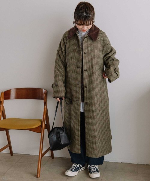 コーデュロイ衿ステンカラーコート 商品説明クラシカルな雰囲気のステンカラーコート■Point・コーデュロイの襟がポイントのステンカラーコート。・ラグランスリーブで袖 P1239200729(9438円)