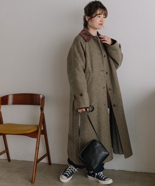 コーデュロイ衿ステンカラーコート 商品説明クラシカルな雰囲気のステンカラーコート■Point・コーデュロイの襟がポイントのステンカラーコート。・ラグランスリーブで袖 P1239200729(9438円)