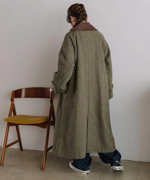 コーデュロイ衿ステンカラーコート 商品説明クラシカルな雰囲気のステンカラーコート■Point・コーデュロイの襟がポイントのステンカラーコート。・ラグランスリーブで袖 P1239200729(9438円)