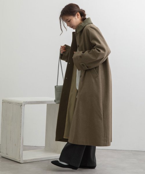 コーデュロイ衿ステンカラーコート 商品説明クラシカルな雰囲気のステンカラーコート■Point・コーデュロイの襟がポイントのステンカラーコート。・ラグランスリーブで袖 P1239200729(9438円)