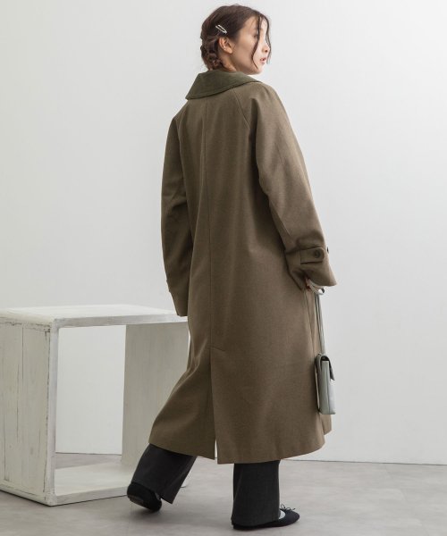 コーデュロイ衿ステンカラーコート 商品説明クラシカルな雰囲気のステンカラーコート■Point・コーデュロイの襟がポイントのステンカラーコート。・ラグランスリーブで袖 P1239200729(9438円)