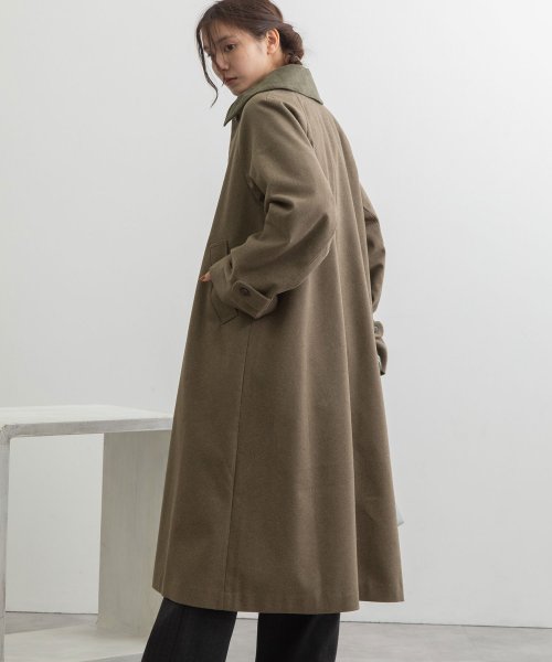 コーデュロイ衿ステンカラーコート 商品説明クラシカルな雰囲気のステンカラーコート■Point・コーデュロイの襟がポイントのステンカラーコート。・ラグランスリーブで袖 P1239200729(9438円)