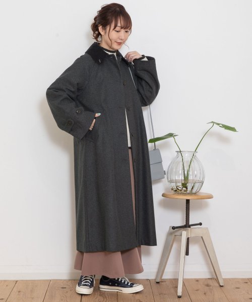 コーデュロイ衿ステンカラーコート 商品説明クラシカルな雰囲気のステンカラーコート■Point・コーデュロイの襟がポイントのステンカラーコート。・ラグランスリーブで袖 P1239200729(9438円)